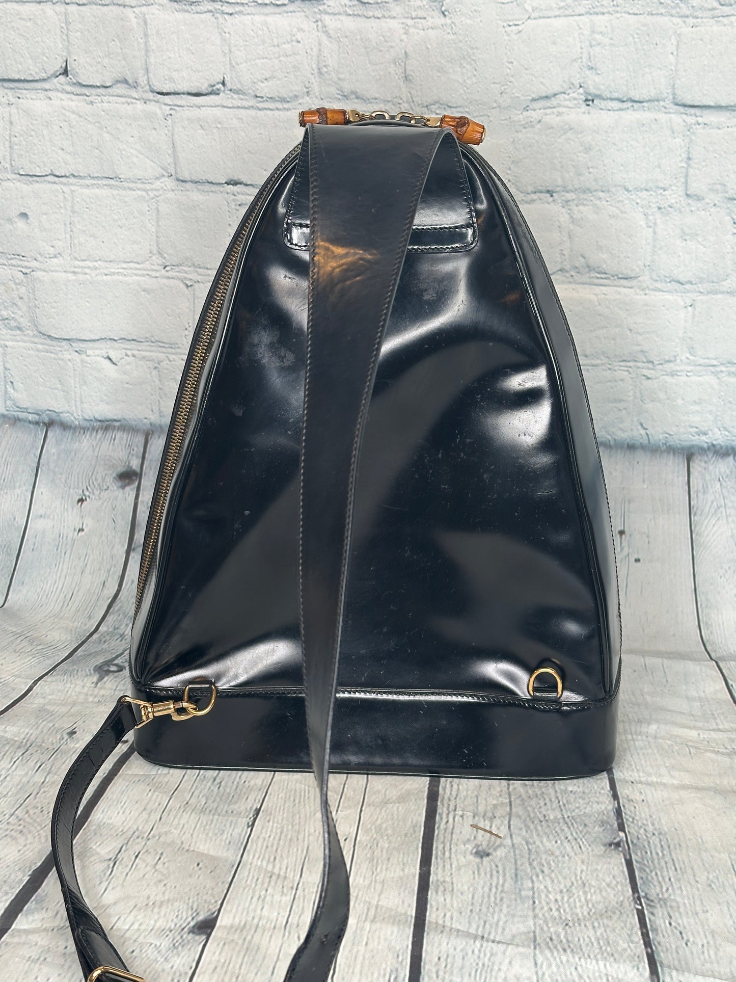 Pre-Owned Gucci Sling Bag