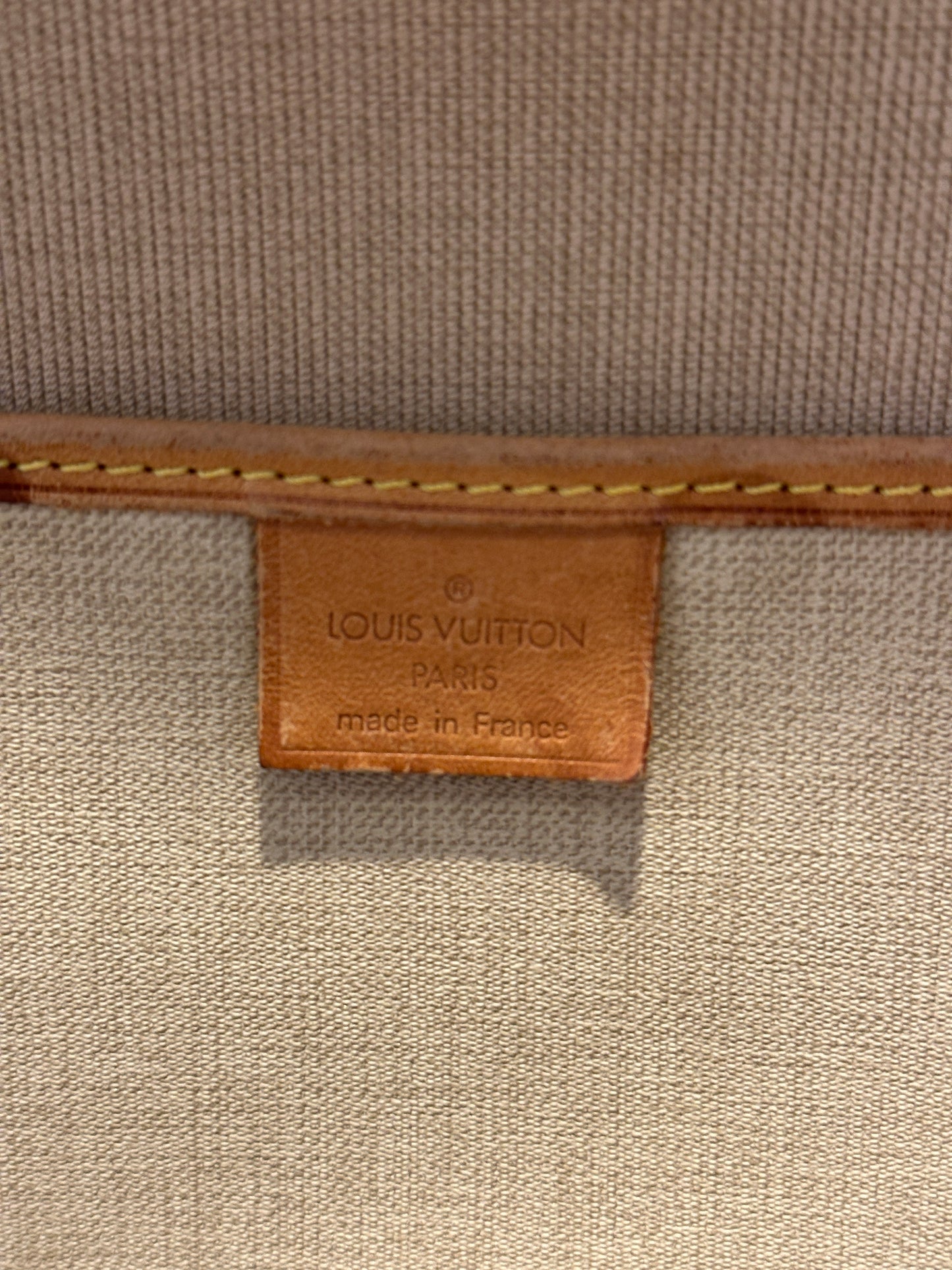 Pre-Owned Louis Vuitton Vintage Excursion Bag